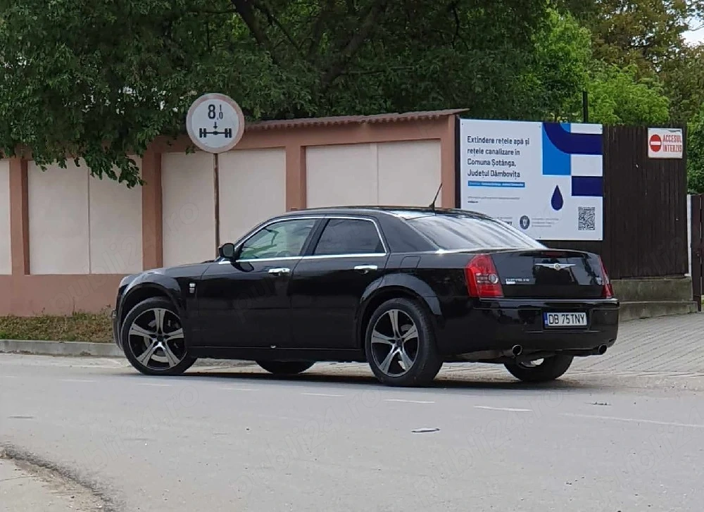 Se vinde chrysler 300c 