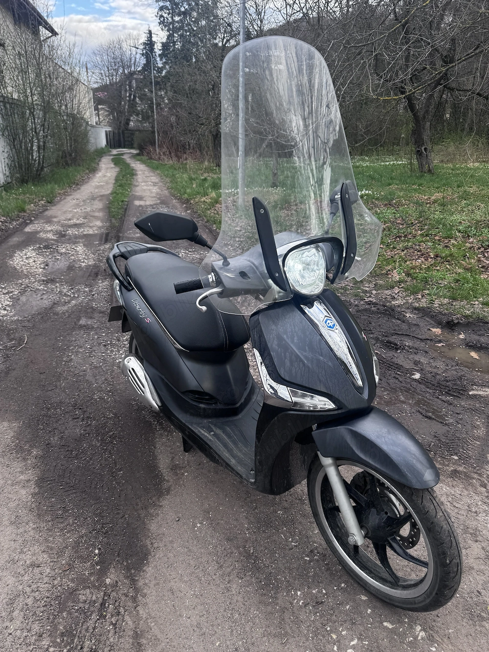 Scuter Piaggio Liberty S 50