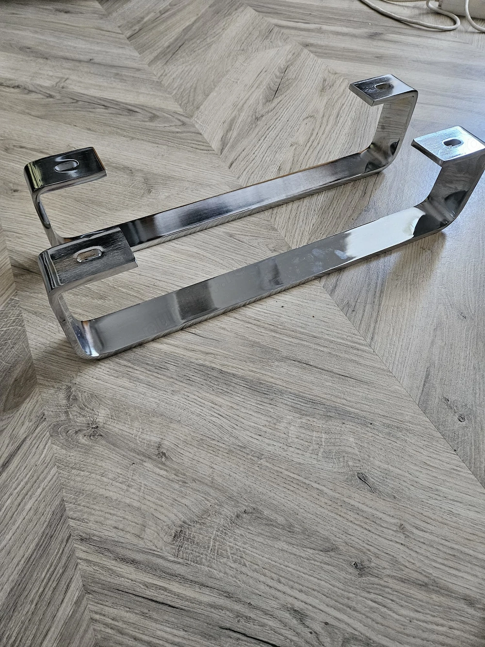 Picioare metal cromate pentru mobilier sau canapele