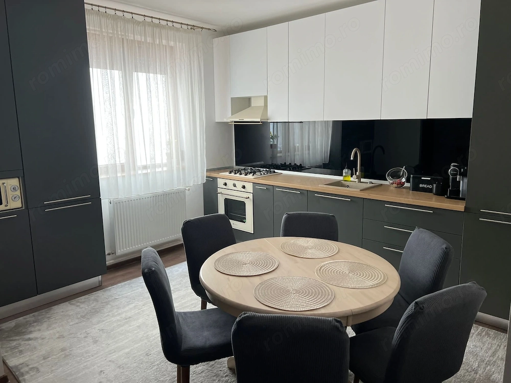 Apartament elegant la casă | 2 dormitoare + living open space | curte proprie 