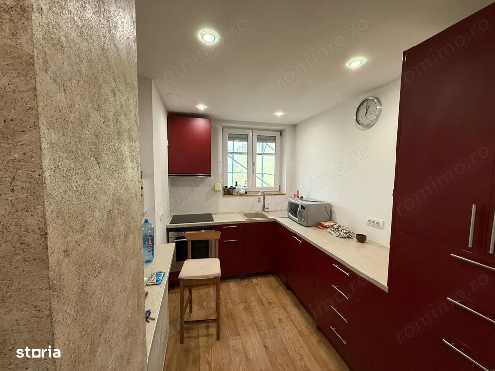 Apartament 4 camere decomandat, metrou 3 min, etaj 4/4, zonă liniștită Titan