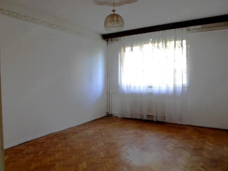 Vanzare apartament 3 camere, parter, decomandat in Ploiesti, Nord, str. Grindului, comision 0