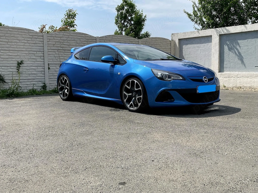 Vand Opel Astra J GTC OPC | Arden Blue | 70000 km | Istoric