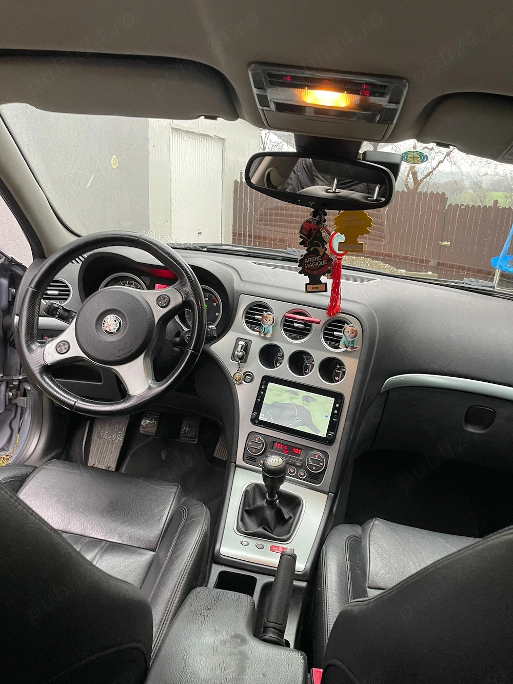 Vând Alfa Romeo 159