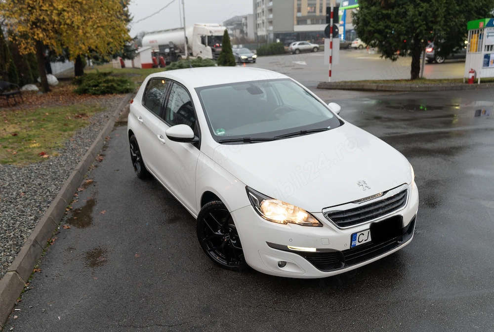 Peugeot 308 2016 1.6 benzina