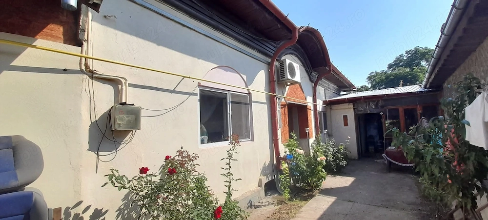 Casa de vanzare in zona foarte linistita