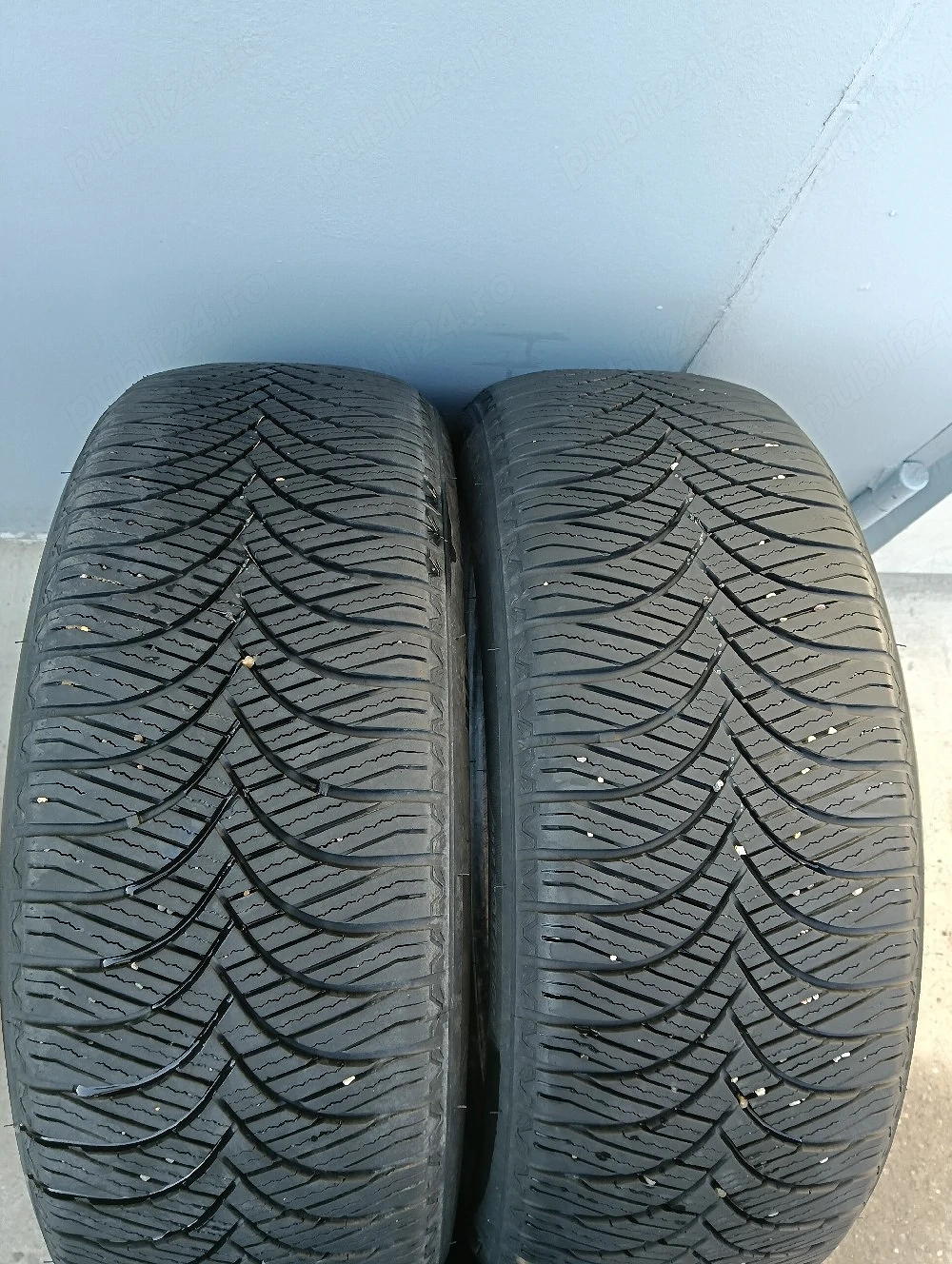 2 cauciucuri 225.55.17