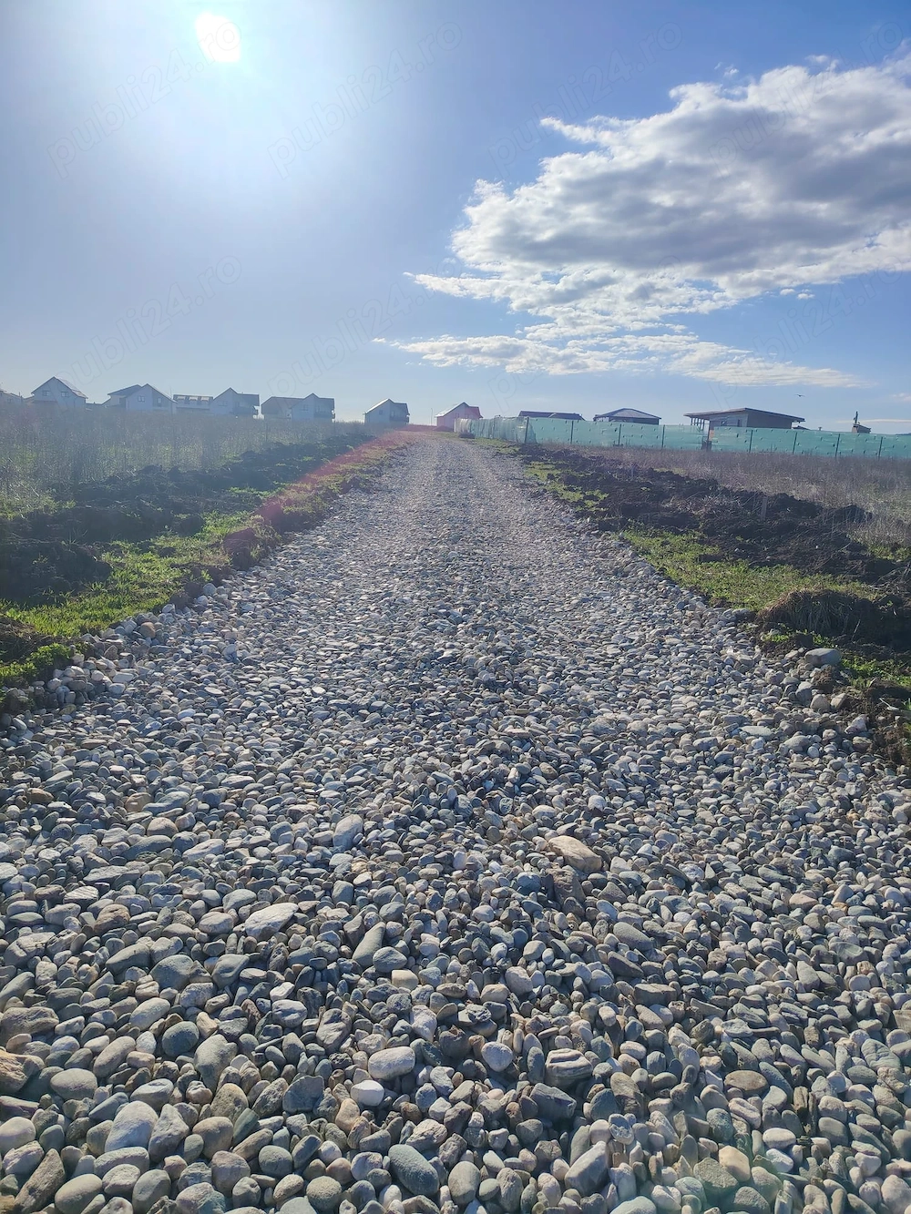 Teren intravilan de vanzare