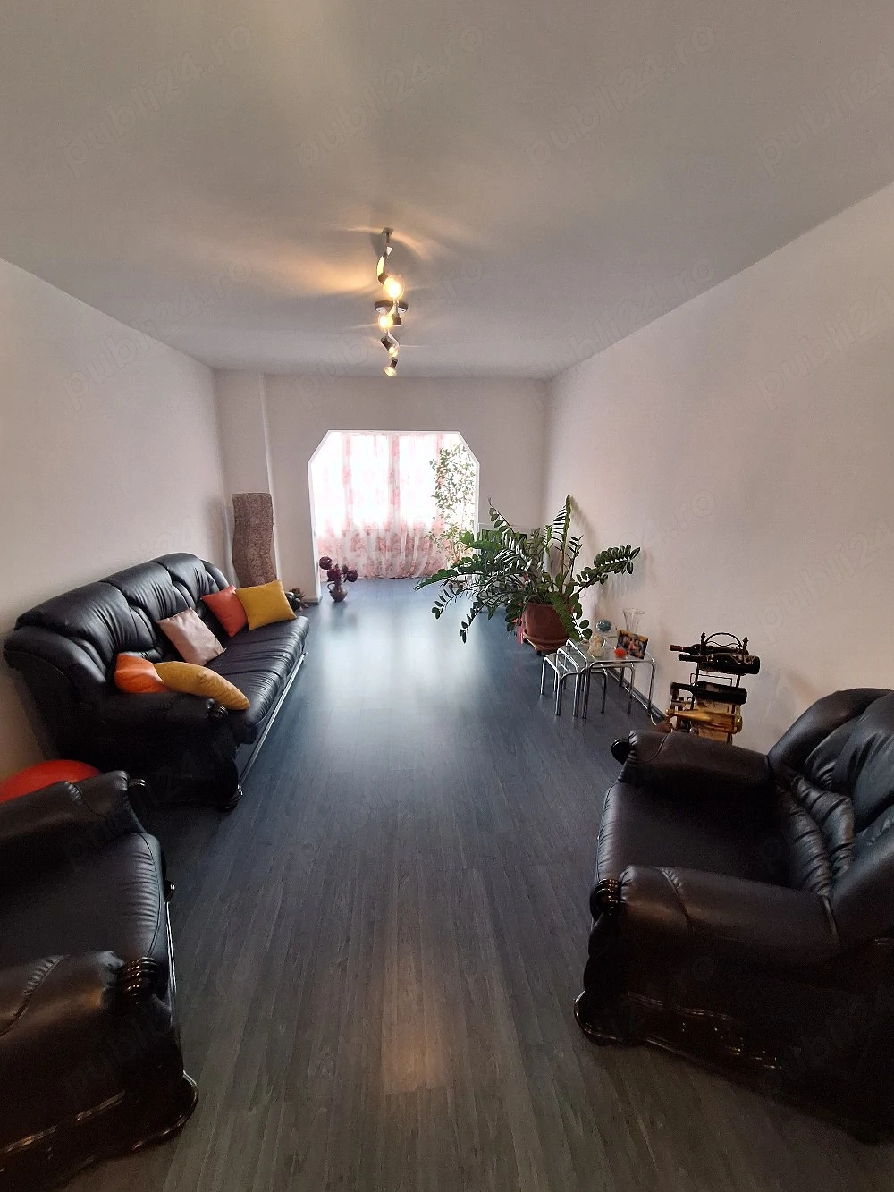 3 Camere zona Traian etajul 1