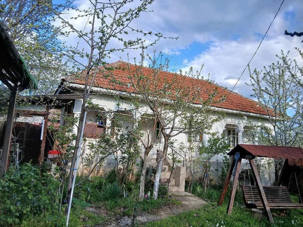 Casa caramida Dobrita Runcu Gorj cu 45.000 euro.