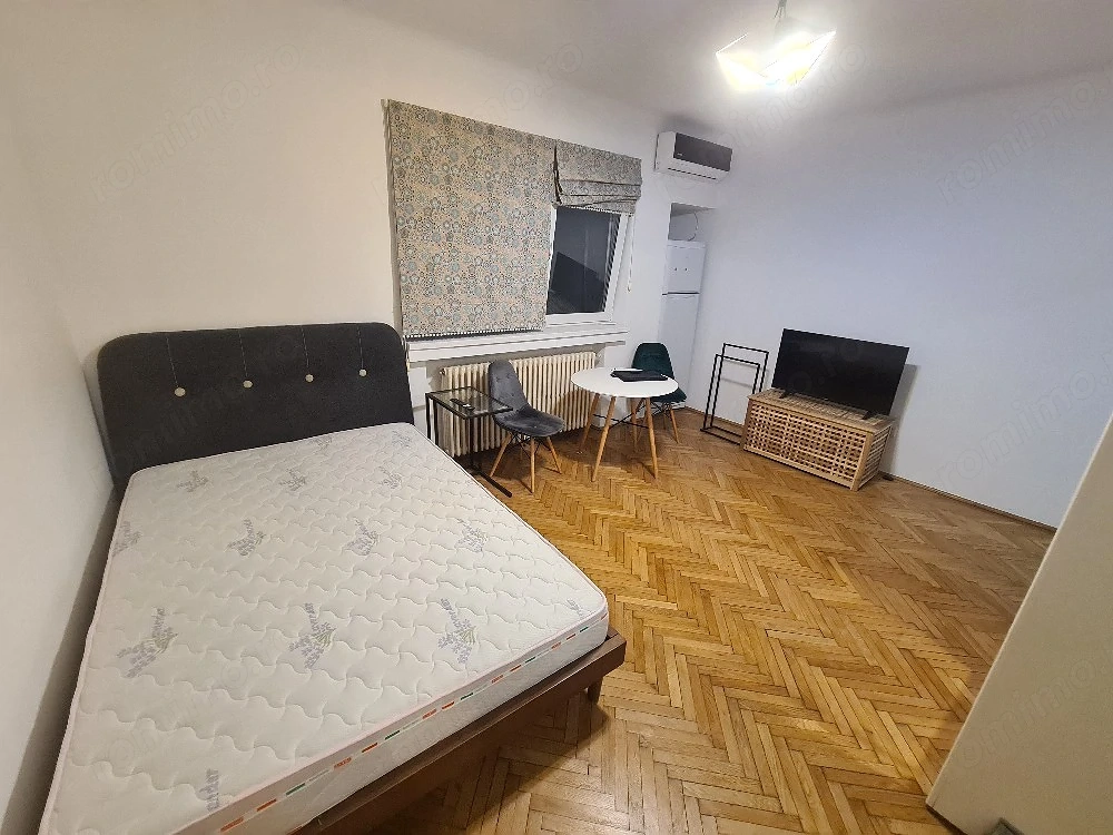 Garsoniera ultracentral piata romana- Ase - Centrala Bloc 