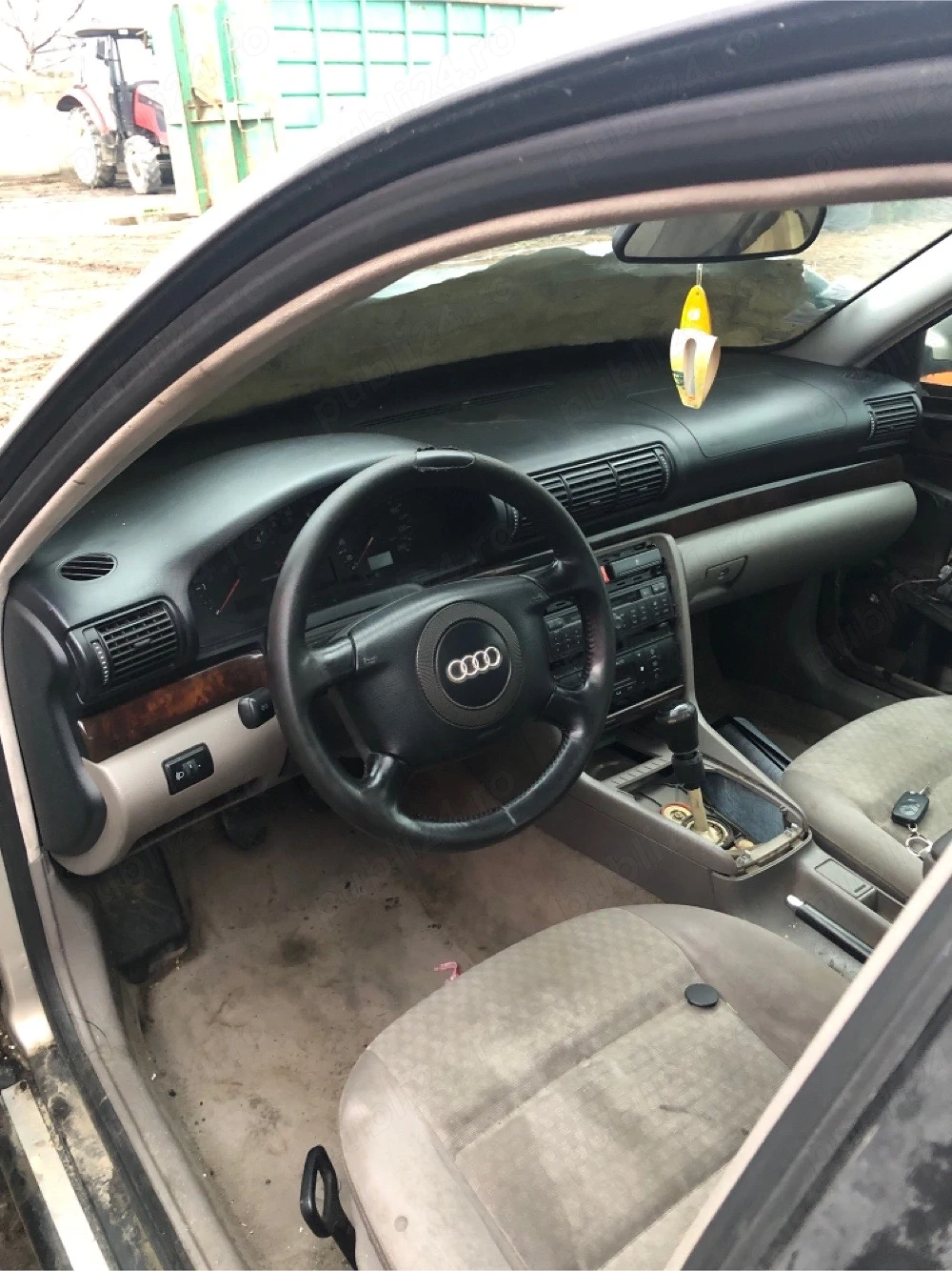 Dezmembrez Audi A4 B5 1.9 AVG