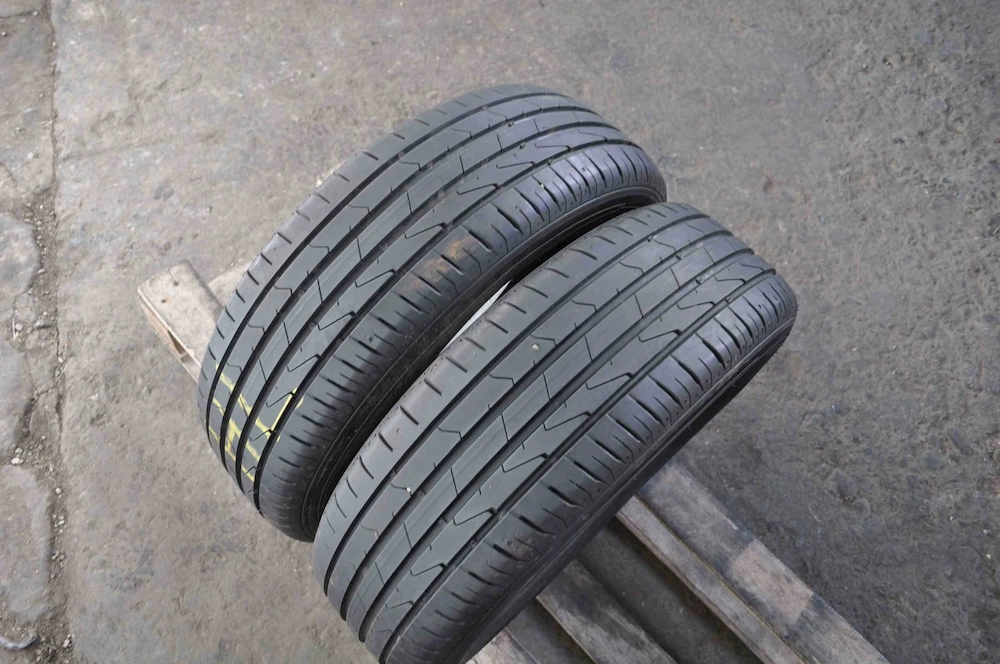 set 2 anvelope vara 215/55/17 Hankook