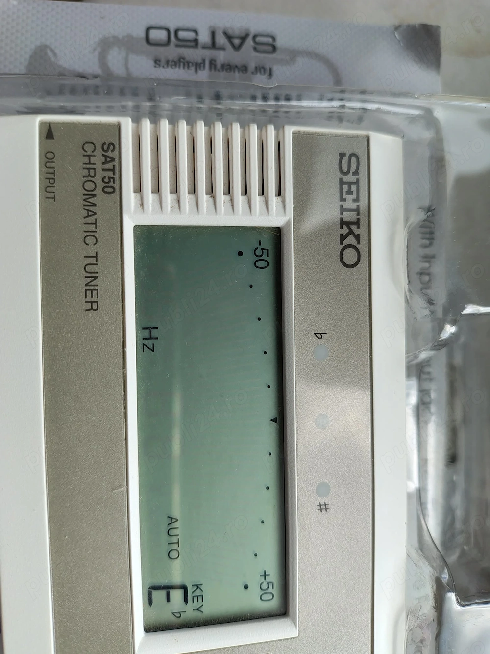   Seiko Chromatic Guitar & Bass electronic TUNER SAT50 SAT50KE