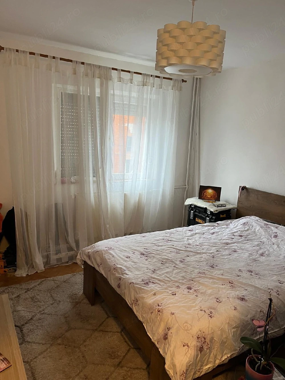 3cam dec.et2 Casa Roșie   90000euro