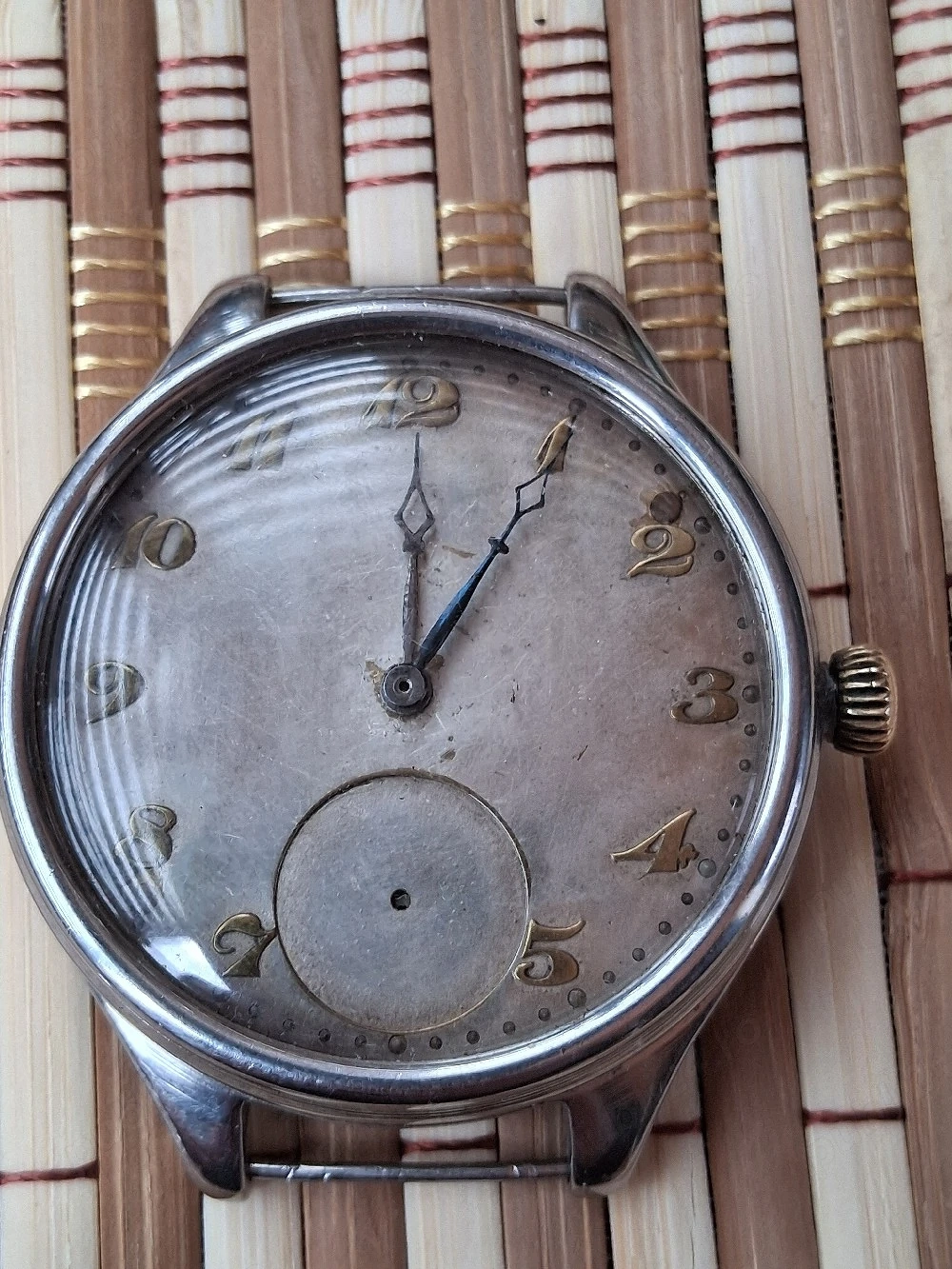 Vînd Movado