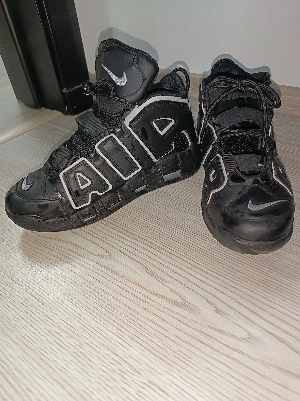 Vand pantofi sport, marimea 40-41