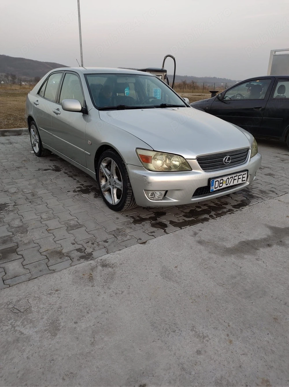 Lexus IS200 (an 2000) 