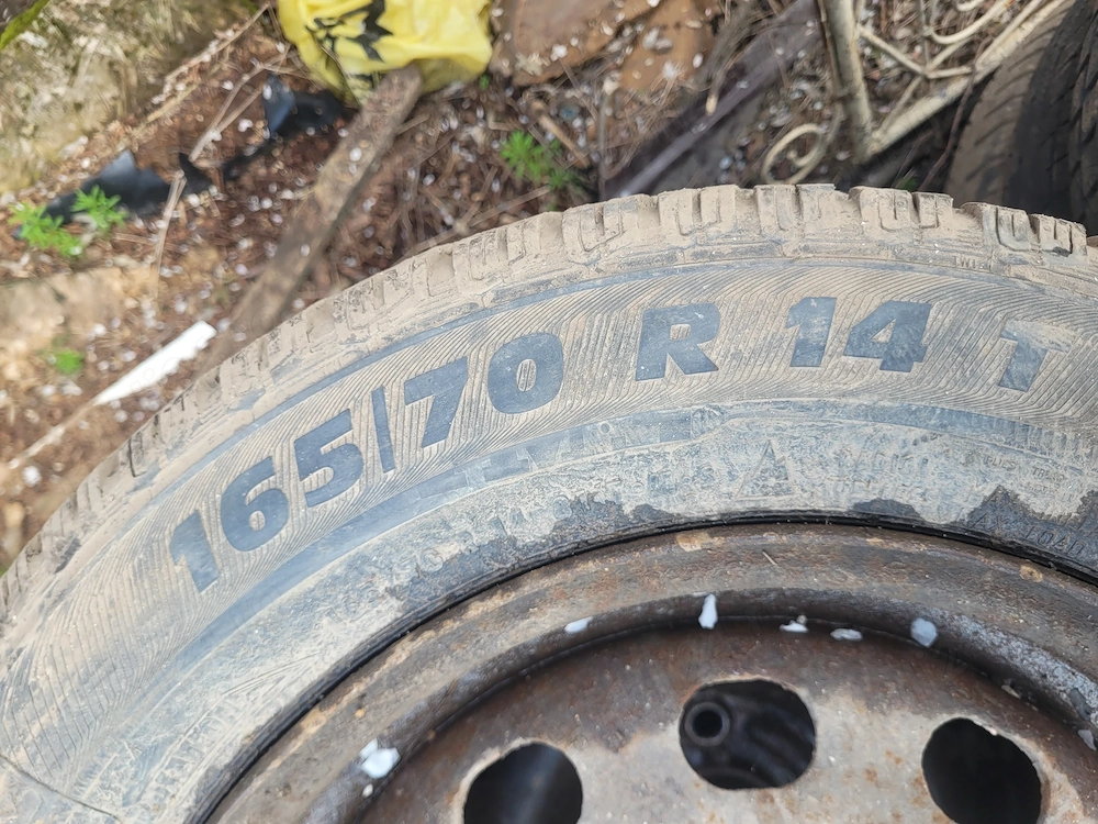 Cauciucuri diferite marimi