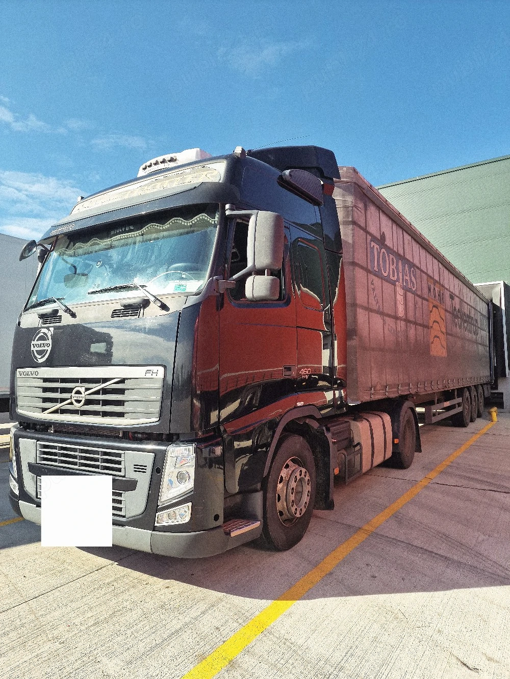 angajez sofer pe tara wekeend-ul acasa 8000 ron lunar.plata saptamanal