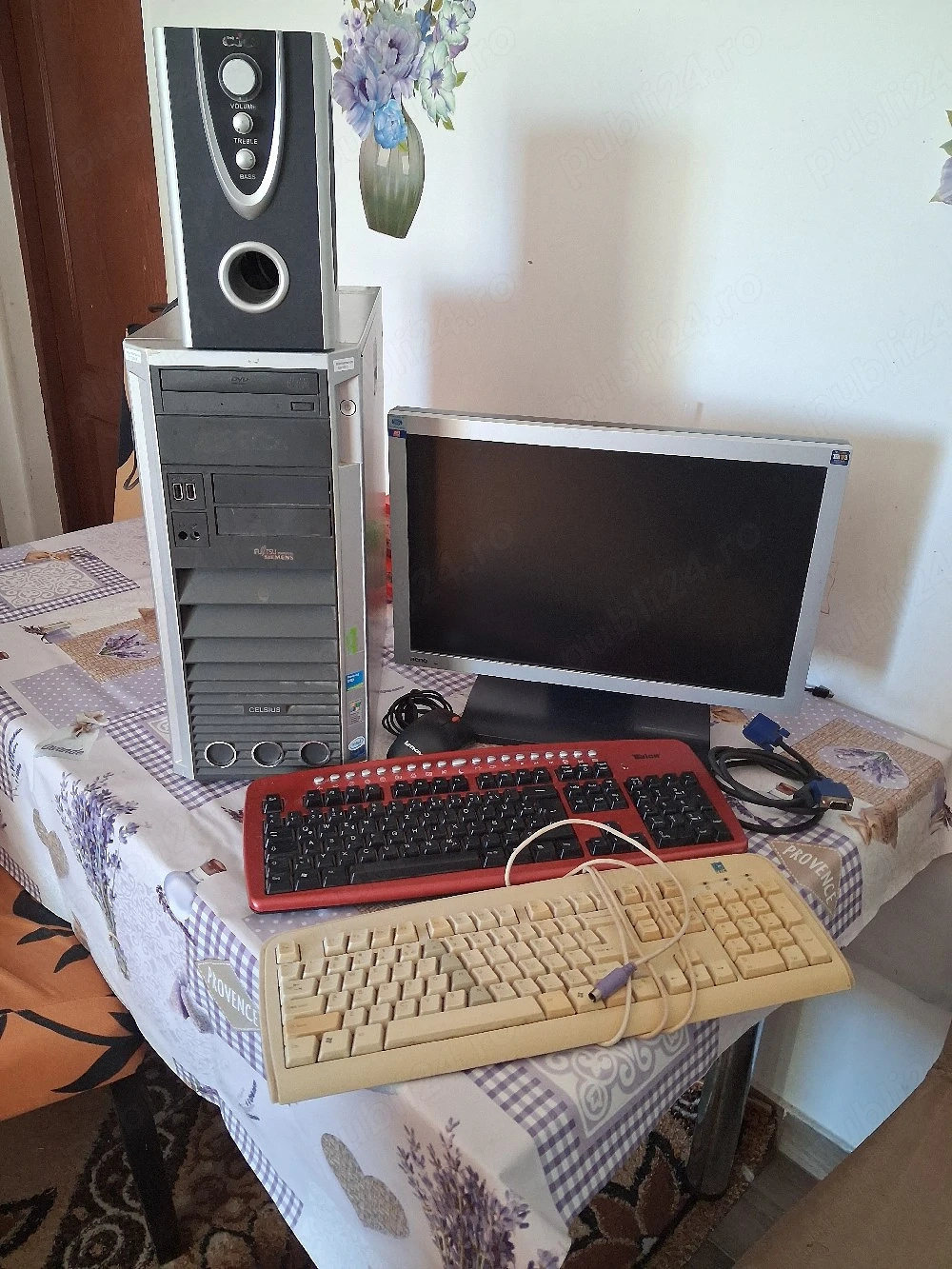 De vanzare unitate ,cu monitor,2 tastature  ,1 mause si 1 boxa