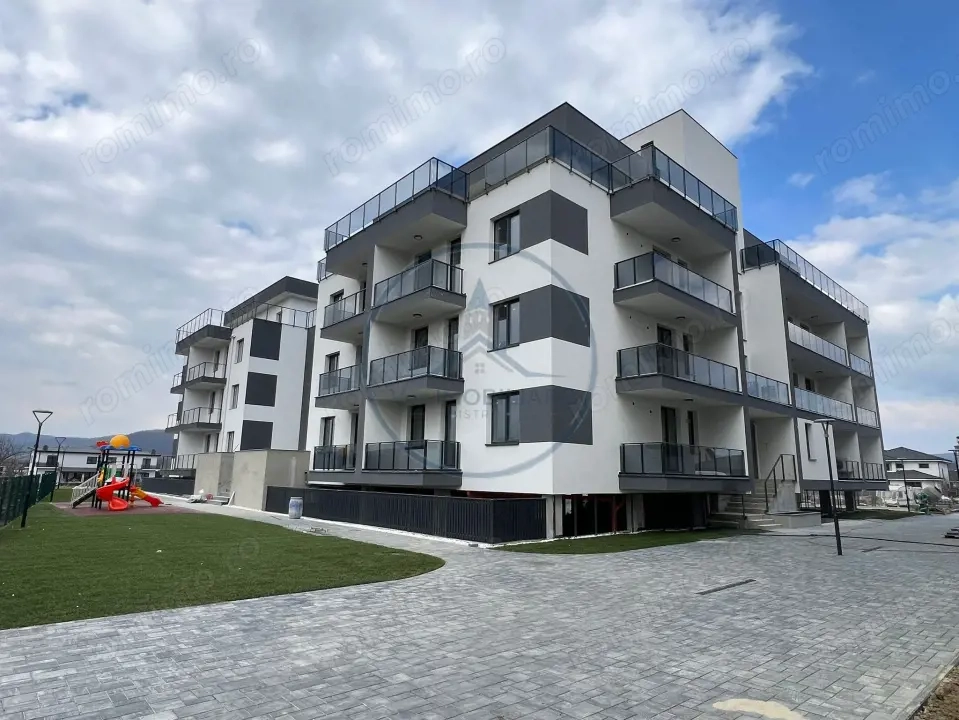 Apartament 3 camere  Etaj 1 cu lift  terasa 12mp  