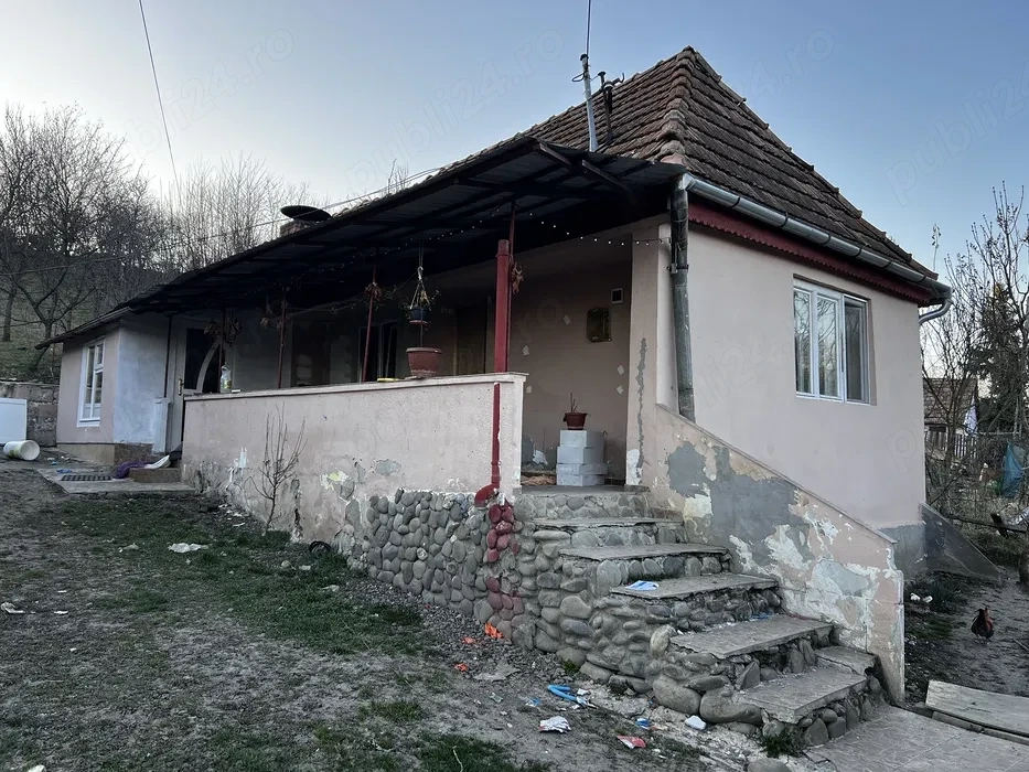 Casa de vanzare la 5 minute de Reghin