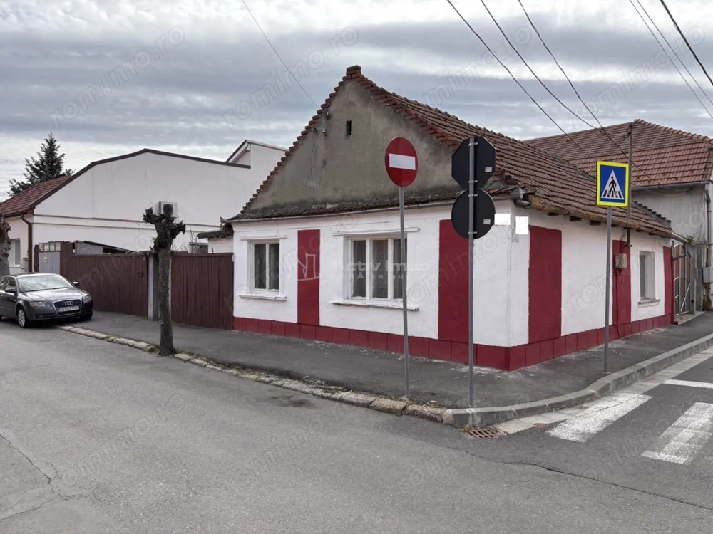Casa cu dublu front in Cantemir – oportunitate excelenta pentru renovare si investitie