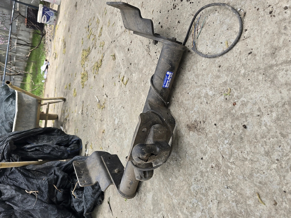 Cârlig remorcare ford transit 3.5T