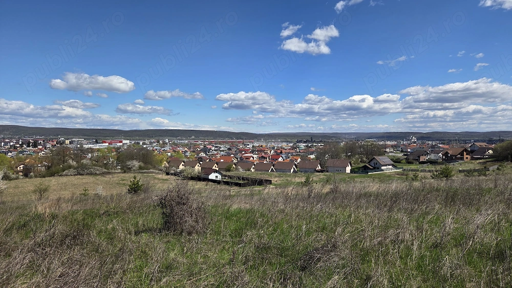 Teren construibil cu pozitie excelenta!