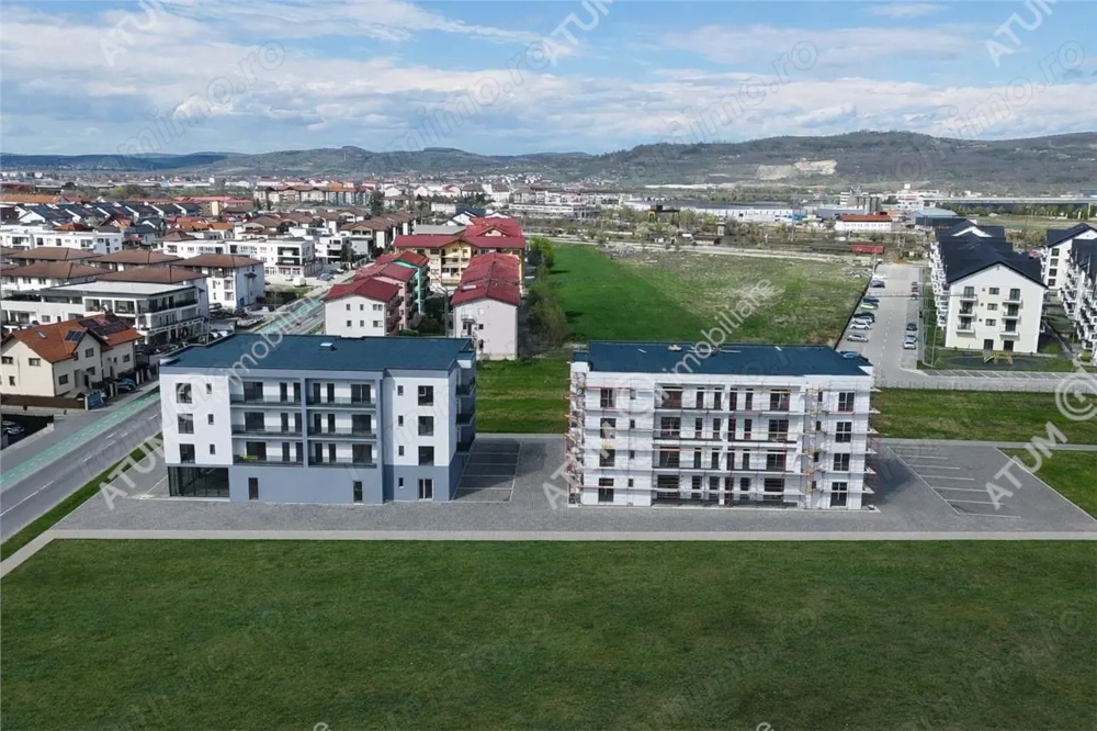 Apartament la cheie cu 3 camere si balcon zona Pictor Brana Selimbar