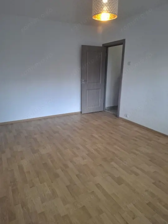 Apartament 2 camere, 40.81 mp, zona Malul Rosu 