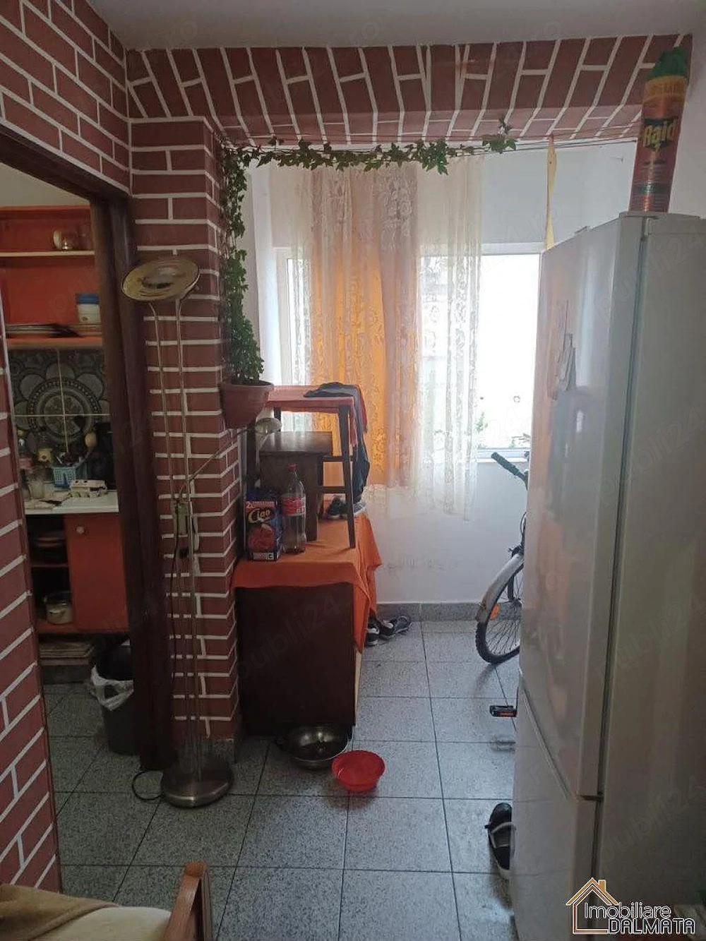 URGENT ! Garsoniera de vanzare , Ostrovului , Soarelui , et.3 , 22.500 euro negociabil 