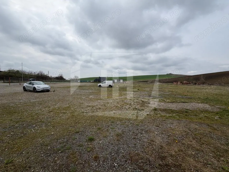 Teren 8000 mp si hala de 100 mp, in Apahida 