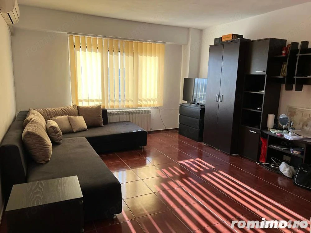 De inchiriat garsoniera in zona Telegrafului cu centrala proprie