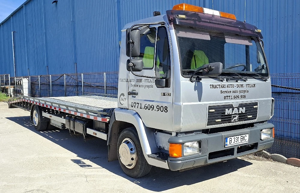 Tractări auto - platformă 7.5 T 