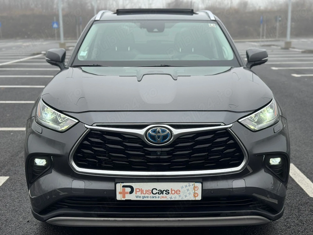 Toyota Highlander Luxury 7 locuri   4x4   2022