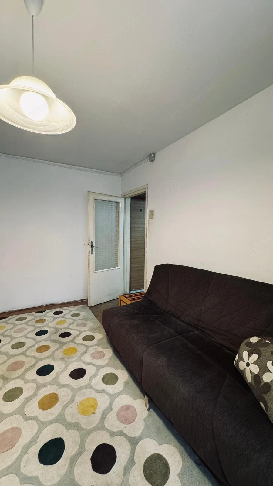 Apartament la parter lângă Piața Dorina 