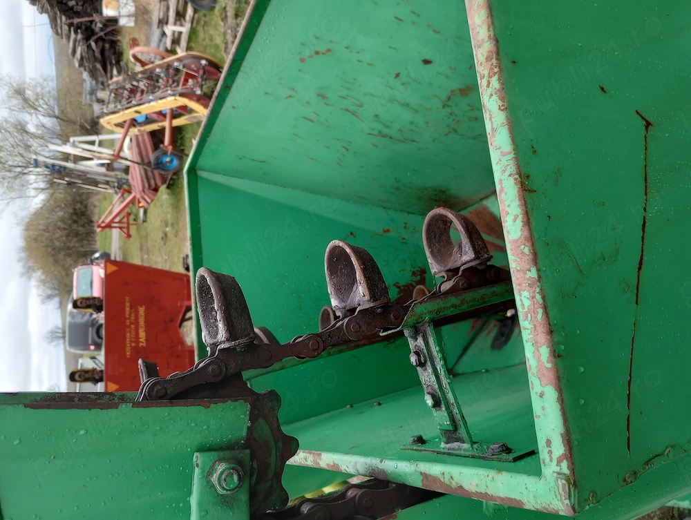 Masina de plantat cartofi akpil agrozet 