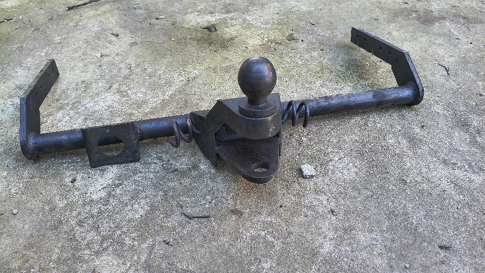 vand carlig remorca Dacia Logan 1