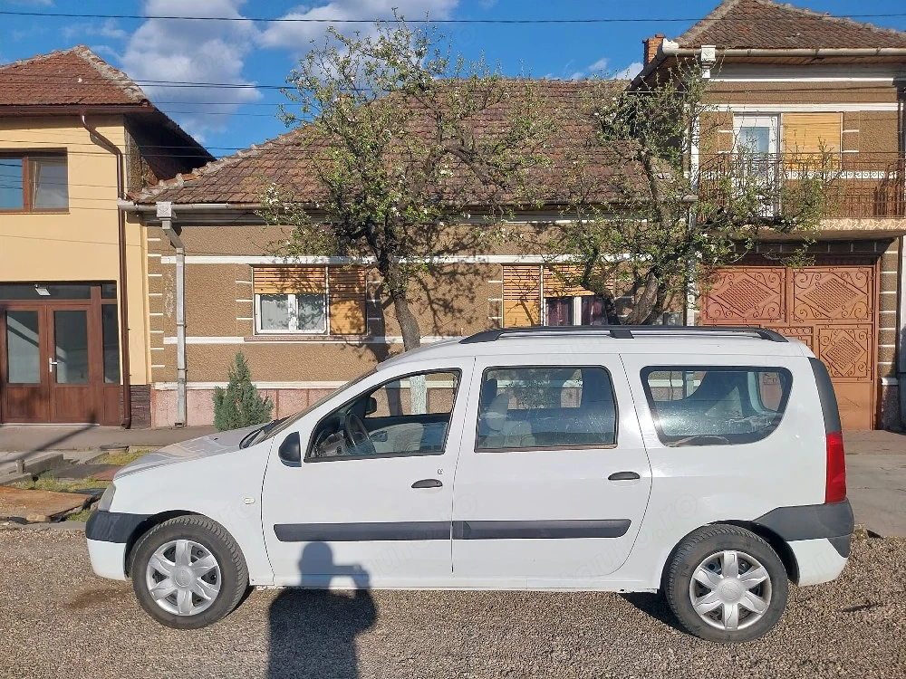 Dacia Logan Mcv 1.6 16 v an 2008 recent adusa germania