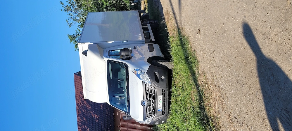 Renaul Master cu lift Dholandia 