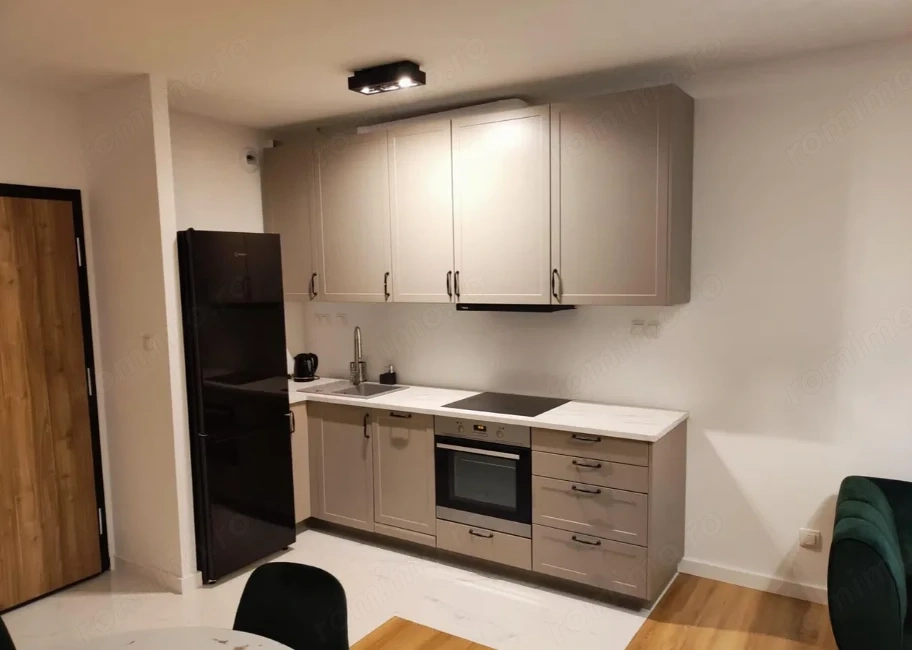 Inchiriez o garsoniera, in zona Aviatorilor