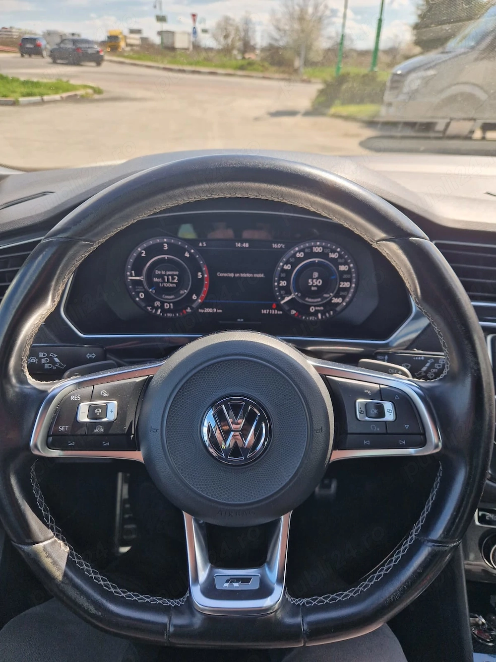 Volkswagen Tiguan-R Line-2017-automat