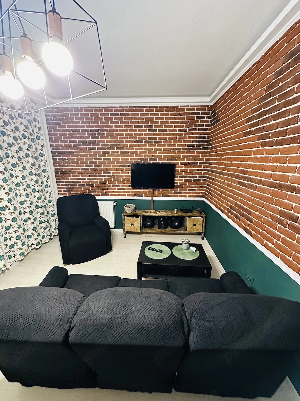 Închiriez Apartament cu două camere în Oraș Otopeni.