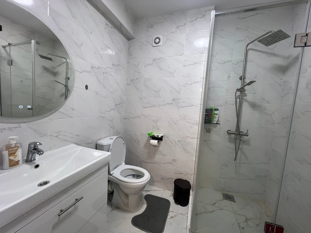 Închiriez garsonieră în zona Theodor Pallady cu centrala proprie