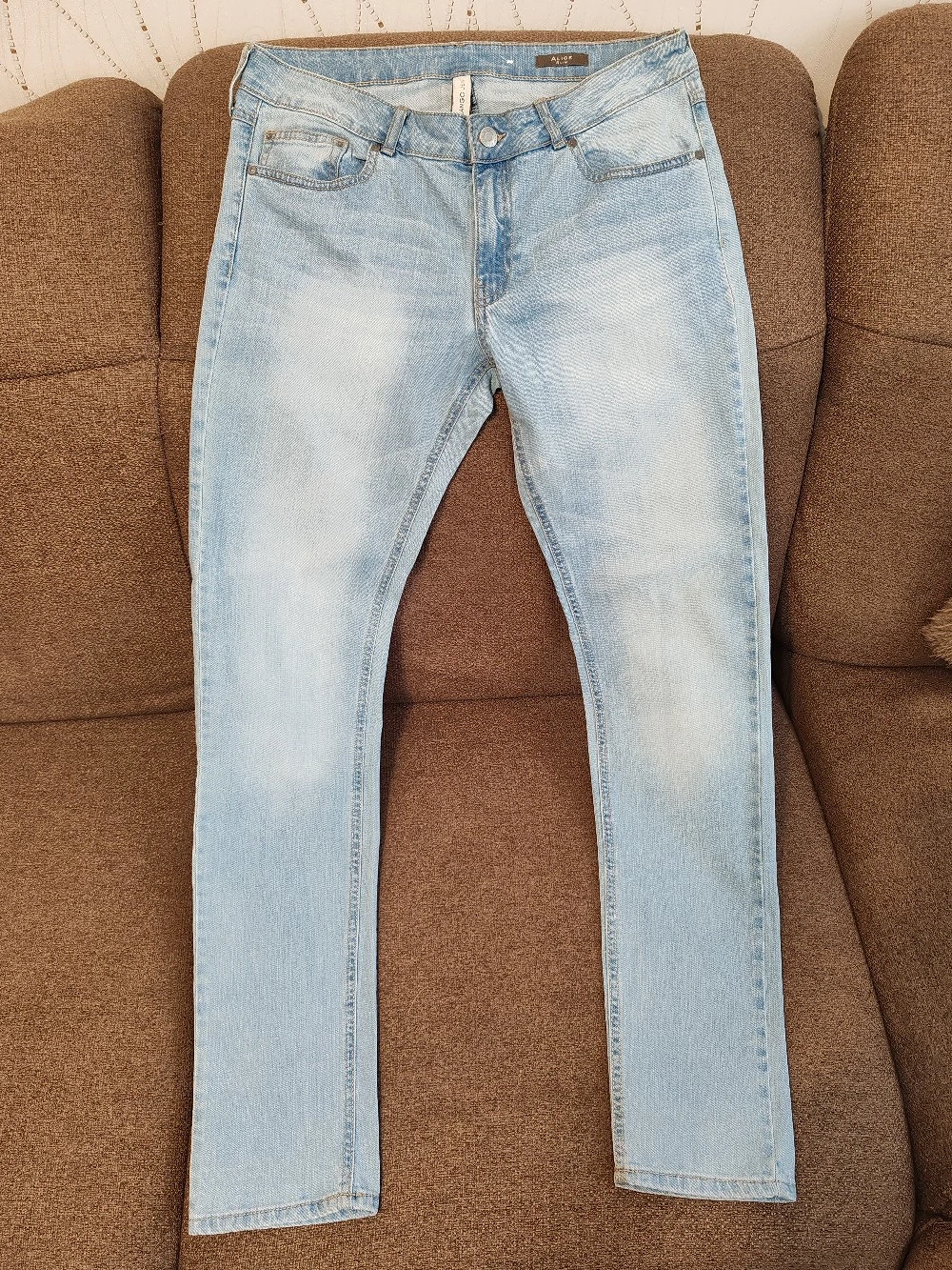 Blugi Mango Slim Fit   Albastru Deschis (Noi, fără etichetă)