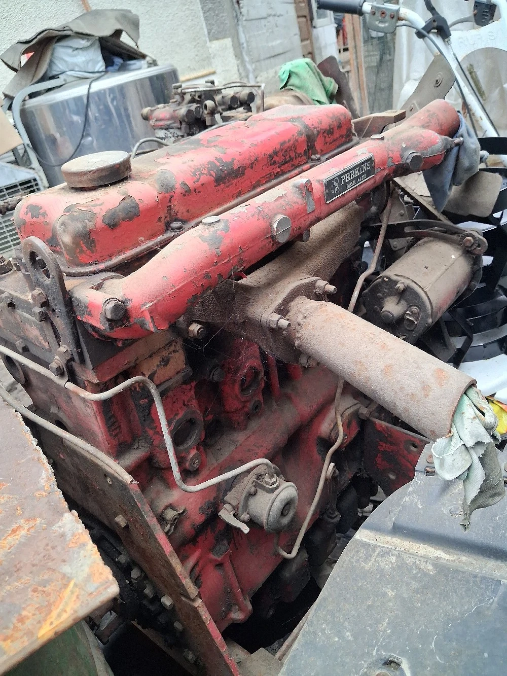 vînd motor Perkins 80cp