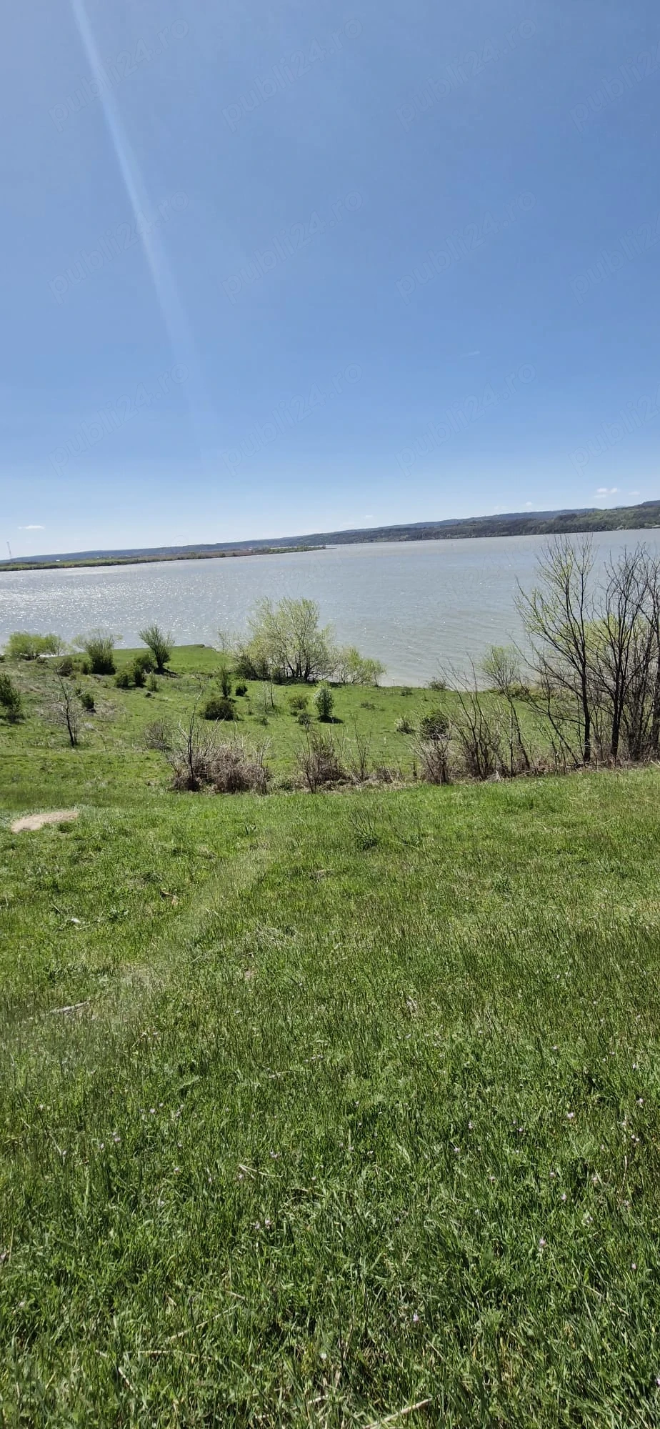 Teren iesire la Dunăre