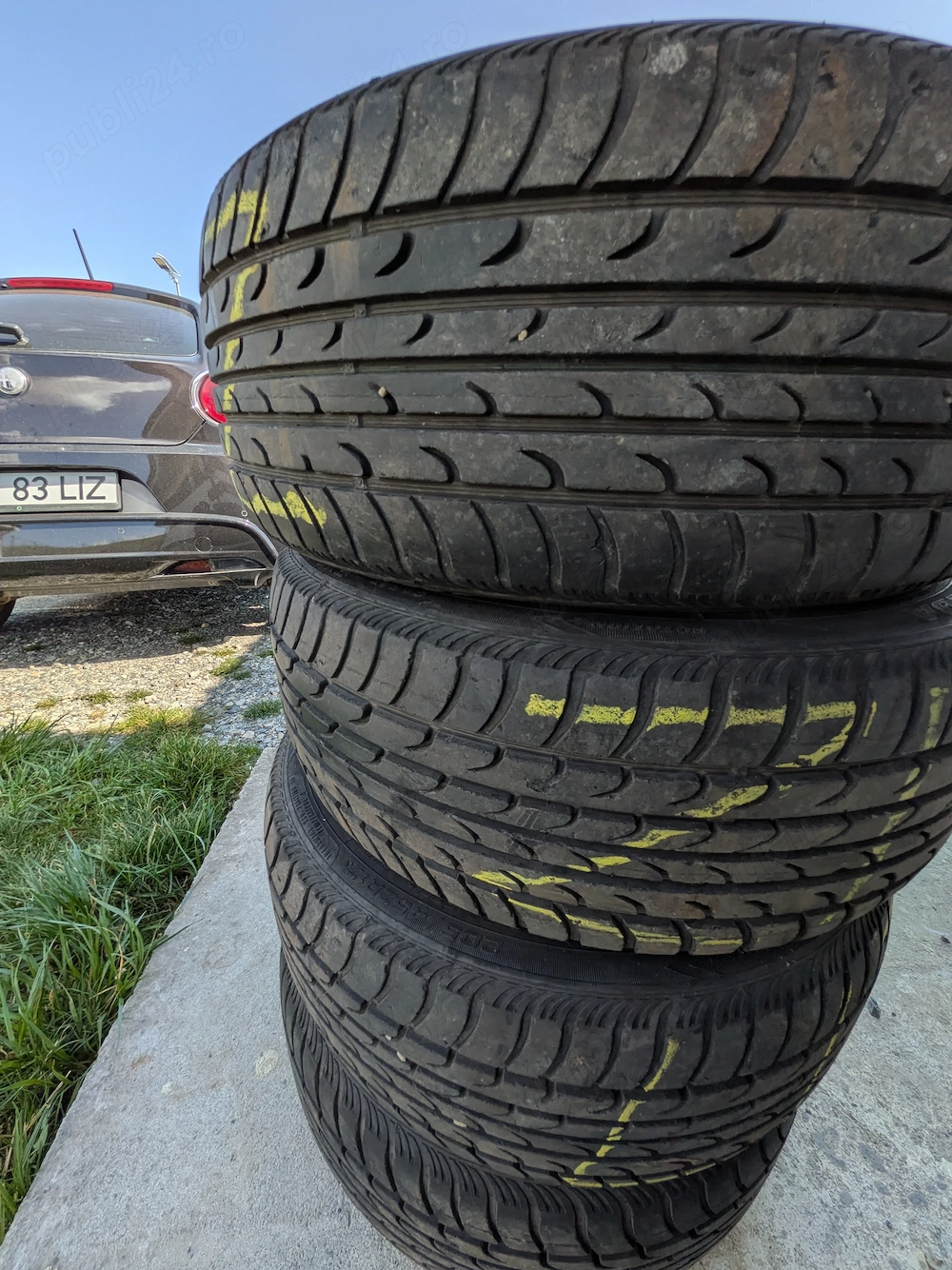 Set anvelope vara 215x45R17